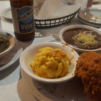 Cornbread Restaurant & Bar - Soul Food Near Me - Southfield, Michigan