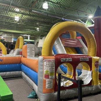 Jurassic Mountain - huge jungle gym, inflatable obstacle course, bounce house, arcade, nerf gun arena, and laser tag! - Kids Activities Near Me - Medina, Ohio Jurassic Mountain - huge jungle gym, inflatable obstacle course, bounce house, arcade, nerf gun arena, and laser tag! - Kids Activities Near Me - Medina, Ohio