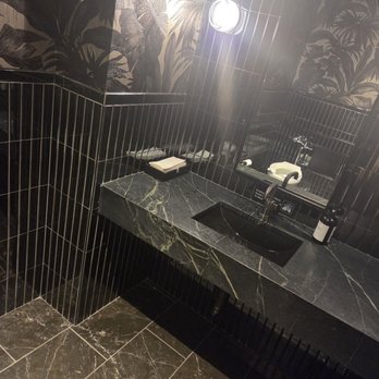 Realm Rooftop Bar & Lounge - restroom - Lounges Near Me - Washington, DC, District of Columbia Realm Rooftop Bar & Lounge - restroom - Lounges Near Me - Washington, DC, District of Columbia