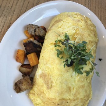 Earth's Harvest Kitchen & Juicery - Sandwiches Near Me - Dover, New Hampshire