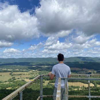 Big Walker Lookout - You can see miles away - Hiking Near Me - Wytheville, Virginia Big Walker Lookout - You can see miles away - Hiking Near Me - Wytheville, Virginia