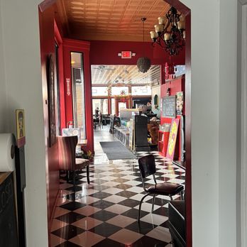 MartAnne's - Inside ambiance - Breakfast & Brunch Near Me - Flagstaff, Arizona