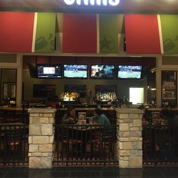 Chili's - Outside area - American Near Me - West Nyack, New York