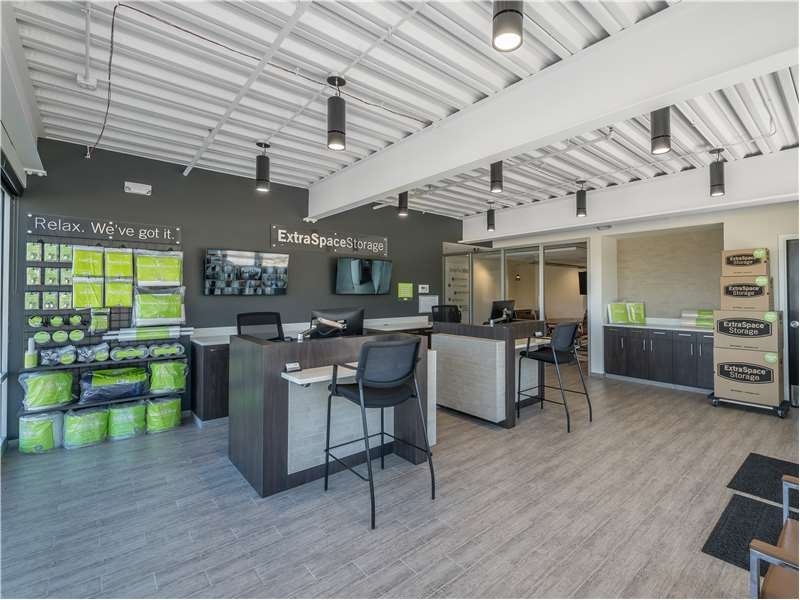EXTRA SPACE STORAGE Updated September 2024 18 Photos & 12 Reviews