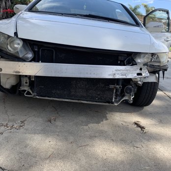 Bellverno Auto Collision Center - Car damage - Body Shops Near Me - Long Beach, California Bellverno Auto Collision Center - Car damage - Body Shops Near Me - Long Beach, California