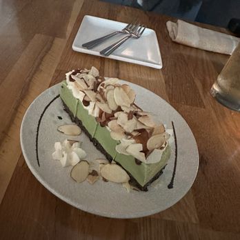 Yonsei Handrolls - Matcha mud pie - Japanese Near Me - Oakland, California Yonsei Handrolls - Matcha mud pie - Japanese Near Me - Oakland, California