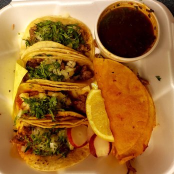 El Tacon 118 - 2 birria, 2 asada, 1 biriongo taco with birria consume.  very flavorful - Food Trucks Near Me - Simi Valley, California