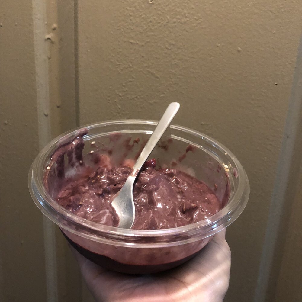 The size of the " large" for 9 dlls