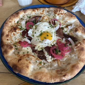 Café Parvis - Pizza Near Me - Montreal, Quebec