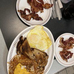 Waffle House - Two eggs and hashbrown