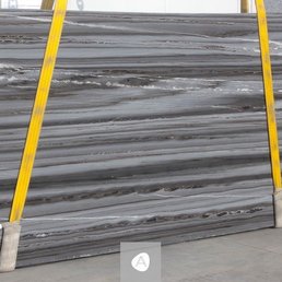 So many beautiful slabs to choose from