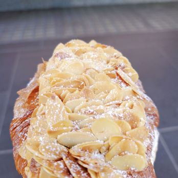 Lune Croissanterie - Bakeries Near Me - Fitzroy, VIC Lune Croissanterie - Bakeries Near Me - Fitzroy, VIC