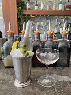 Nobody Told Me by null