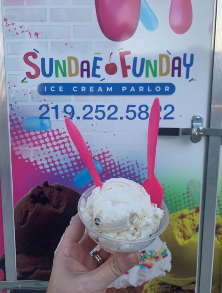 Sundae Funday Winfield Logo