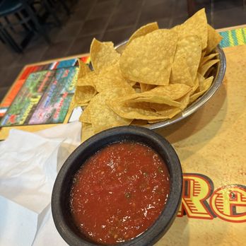 El Rey Azteca - Homemade chips and homemade salsa - Mexican Near Me - Pioneer, Tennessee El Rey Azteca - Homemade chips and homemade salsa - Mexican Near Me - Pioneer, Tennessee
