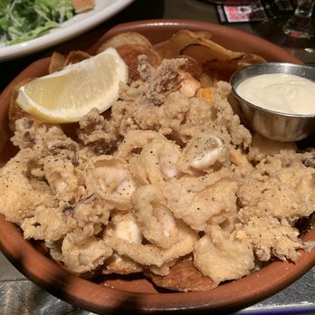 Les 3 Brasseurs - a bowl of food with a lemon wedge - Breweries Near Me - Brossard, Quebec Les 3 Brasseurs - a bowl of food with a lemon wedge - Breweries Near Me - Brossard, Quebec