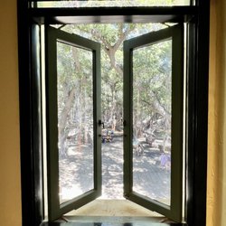 Lahaina Visitors Center - Lahaina Visitor Center, located between the historic Lahaina Banyan Tree and Lahaina Wharf offers a window to Lahaina's history & culture.