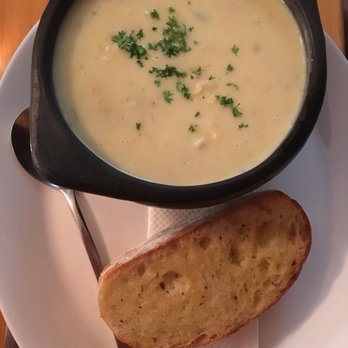 Kepler Restaurant - Seafood chowder with homemade bread - Latin American Near Me - Te Anau, STL Kepler Restaurant - Seafood chowder with homemade bread - Latin American Near Me - Te Anau, STL