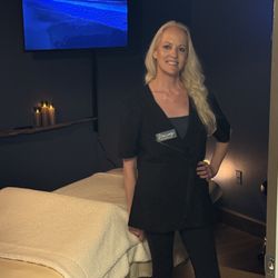 Massage With Melissa - Hello, I'm Melissa, your Licensed Massage Therapist. I look forward to working with you to achieve your wellness goals!