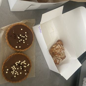 Kasama - Black truffle croissant - Filipino Near Me - Chicago, Illinois