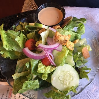 Villari's Lakeside - House Salad w/ entree - Italian Near Me - Sicklerville, New Jersey Villari's Lakeside - House Salad w/ entree - Italian Near Me - Sicklerville, New Jersey