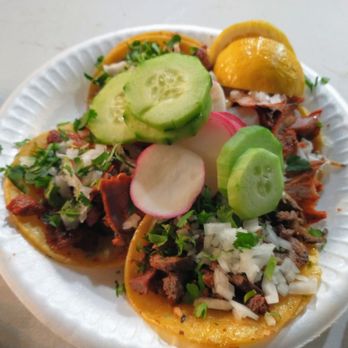 Tacos Xaam - My finishing touches - Mexican Near Me - El Monte, California