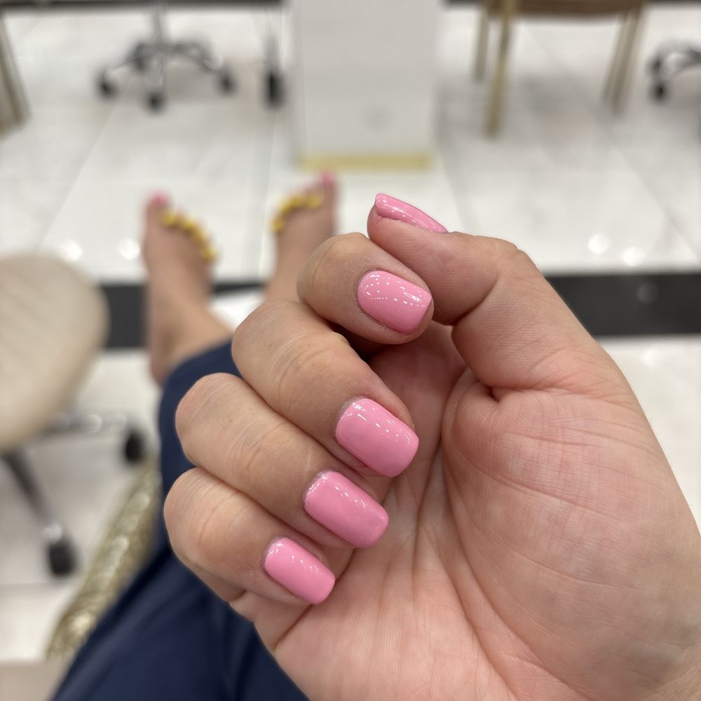 Gel mani and regular pedi Gel mani and regular pedi