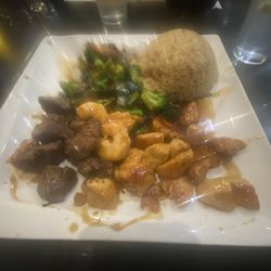 Feng Lz Hibachi Sushi & Bar