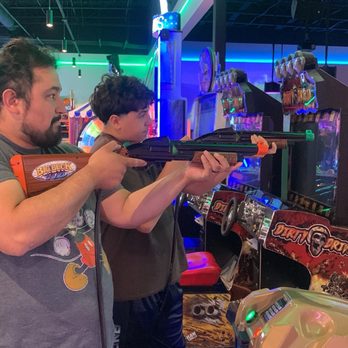 Bullwinkle's Upland - Arcade - Axe Throwing Near Me - Upland, California Bullwinkle's Upland - Arcade - Axe Throwing Near Me - Upland, California