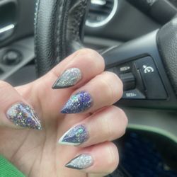 Esolix Nails