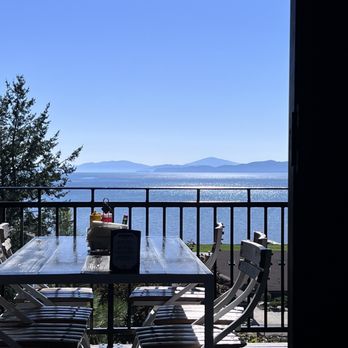 Flathead Lake Brewing Co. Pubhouse - American Near Me - Bigfork, Montana