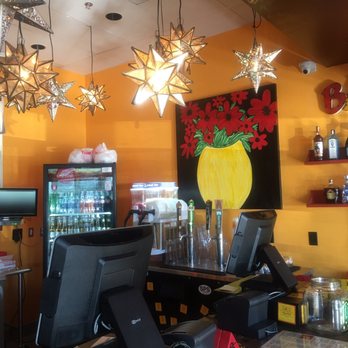 Taco Mama - Midtown Mobile - A view from the bar - Mexican Near Me - Mobile, Alabama