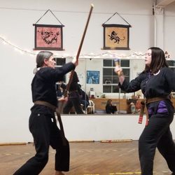 Valley Women's Martial Arts - Bo staff vs Arnis cane