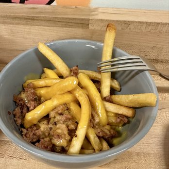 Babe's Meat & Counter - Chorizo cheese fries - Butcher Near Me - Miami, Florida Babe's Meat & Counter - Chorizo cheese fries - Butcher Near Me - Miami, Florida