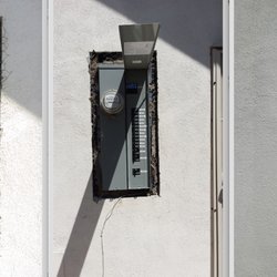 Angel Electric - NEW 200A MAIN ELECTRICAL PANEL UPGRADE. Installed for customer whom had a 125A main panel and needed a larger and newer panel for SOLAR PV