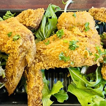 Jordyn's Brunch Cafe - Fried chicken wings - Soul Food Near Me - Chicago, Illinois Jordyn's Brunch Cafe - Fried chicken wings - Soul Food Near Me - Chicago, Illinois