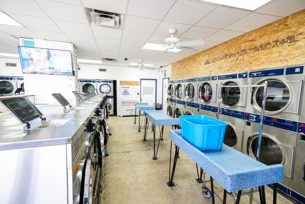 WASH AROUND THE CLOCK Updated September 2024 10 Photos 1338 Lake