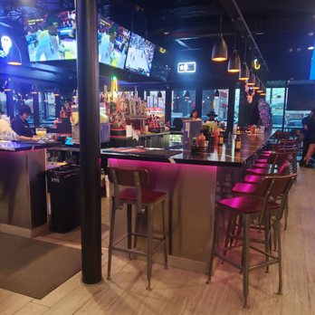Seaholic - Bar area - Seafood Near Me - Katy, Texas
