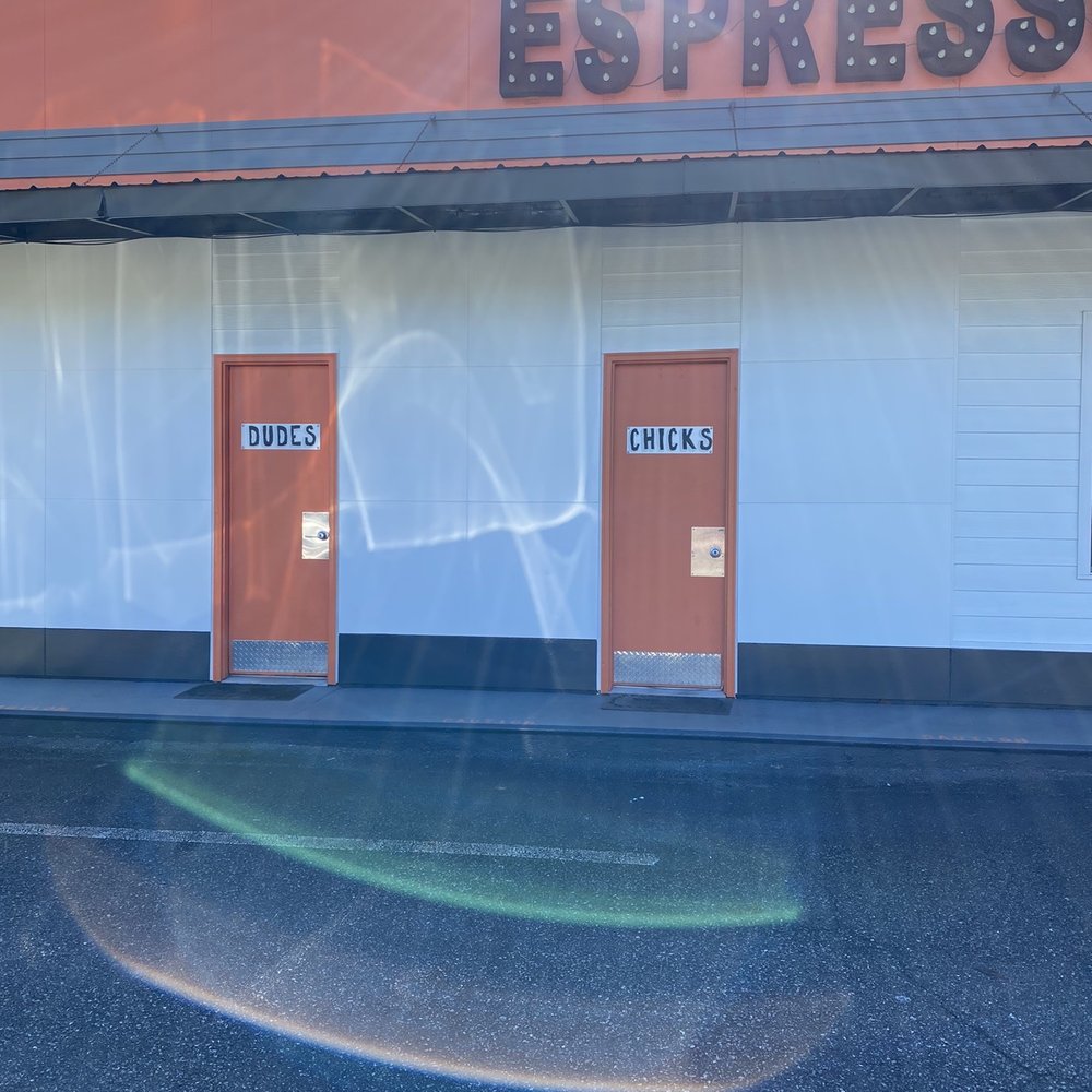 Espresso 41 - Vintage bathrooms, clean too - Coffee & Tea Near Me - Tifton, Georgia
