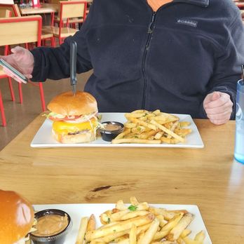Findlay Brewing Company - Amy B With Her FBC Burger And Fries. - Breweries Near Me - Findlay, Ohio