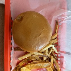 Teaguer's Pub and Restaurant - Hamburger