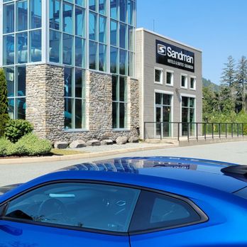 Sandman Hotel & Suites - Picture of hotel outside with awesome pool area. - Hotels Near Me - Squamish, British Columbia Sandman Hotel & Suites - Picture of hotel outside with awesome pool area. - Hotels Near Me - Squamish, British Columbia