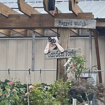 Mulch 2 Go - Small but charming showroom. - Nurseries & Gardening Near Me - Harrodsburg, Kentucky