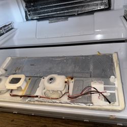 VP Services - Refrigerator fan motor, back cover replacement