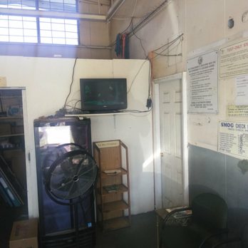 Frank's Smog Station - Tv with a movie on - Smog Check Stations Near Me - Riverside, California