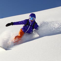 Skischule Christian Meier, Snowboard - Erleben sie die unberührten Hänge im Skigebiet Kitzbühel.