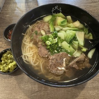 Flaming Ox - Bone Broth Beef Noodle Soup 牛骨牛肉麵 - Taiwanese Near Me - San Jose, California