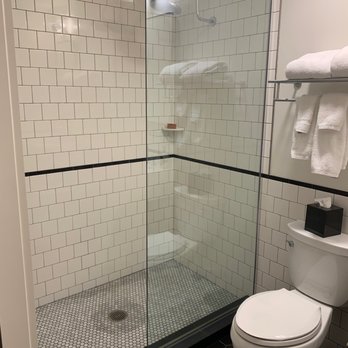 The State Hotel - King bed city view - bathroom - Hotels Near Me - Seattle, Washington