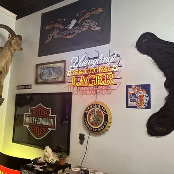Leo’s Barber Shack - Inside - Barbers Near Me - Flower Mound, Texas Leo’s Barber Shack - Inside - Barbers Near Me - Flower Mound, Texas