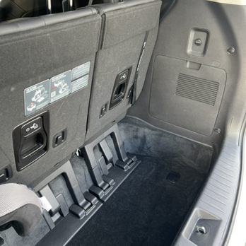Luxe In Motion - Airport Shuttles Near Me